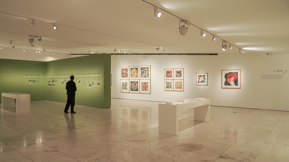 exhibitionof,exhibitionbooth unique charm: exhibition of works donated by liang yunqing at